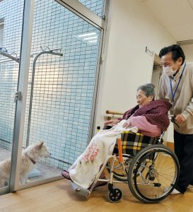 100歳慶祝訪問｜ヴィラ羽ノ浦