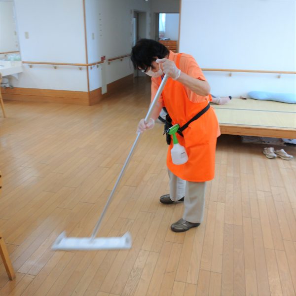 介護助手｜シニア｜仕事