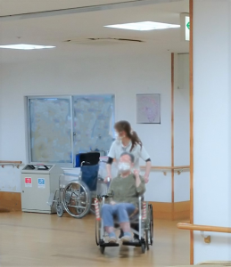 避難訓練　車椅子
