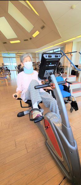 エアロバイク　デイサービス